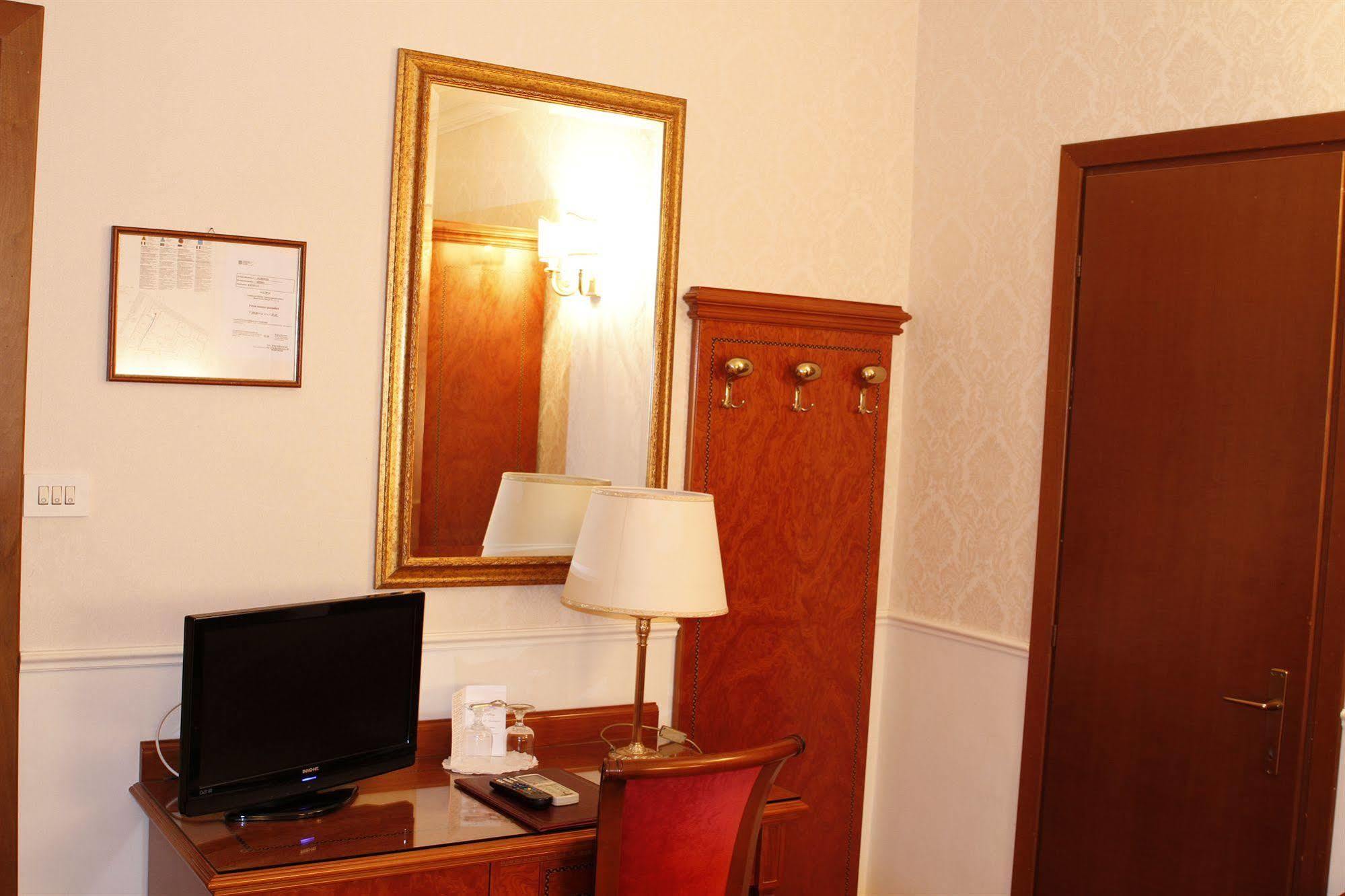 Hotel Genio Roma Dış mekan fotoğraf