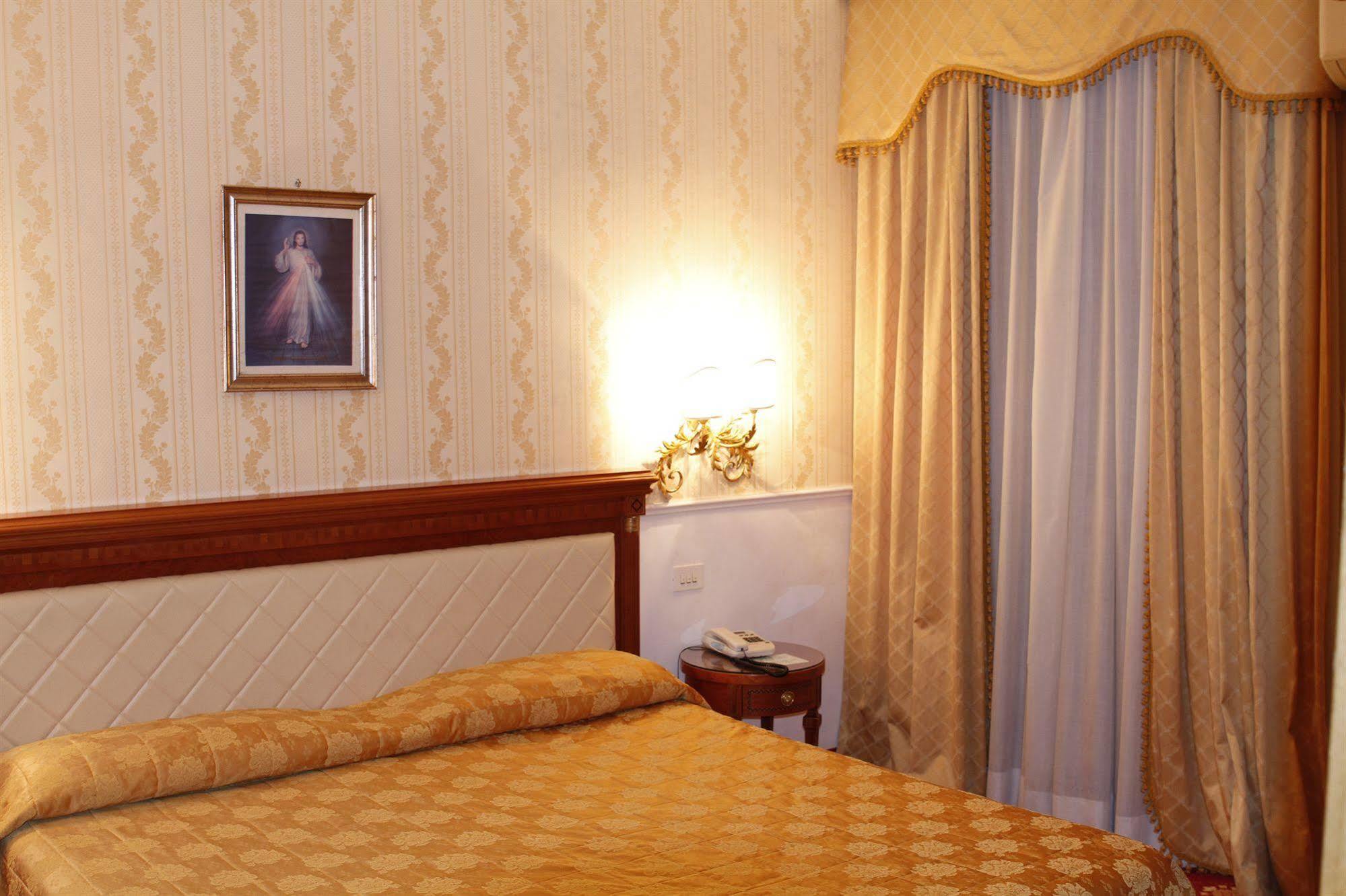 Hotel Genio Roma Dış mekan fotoğraf